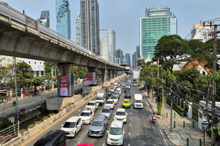 曼谷轨道交通：BTS还是MRT，该坐哪种列车？