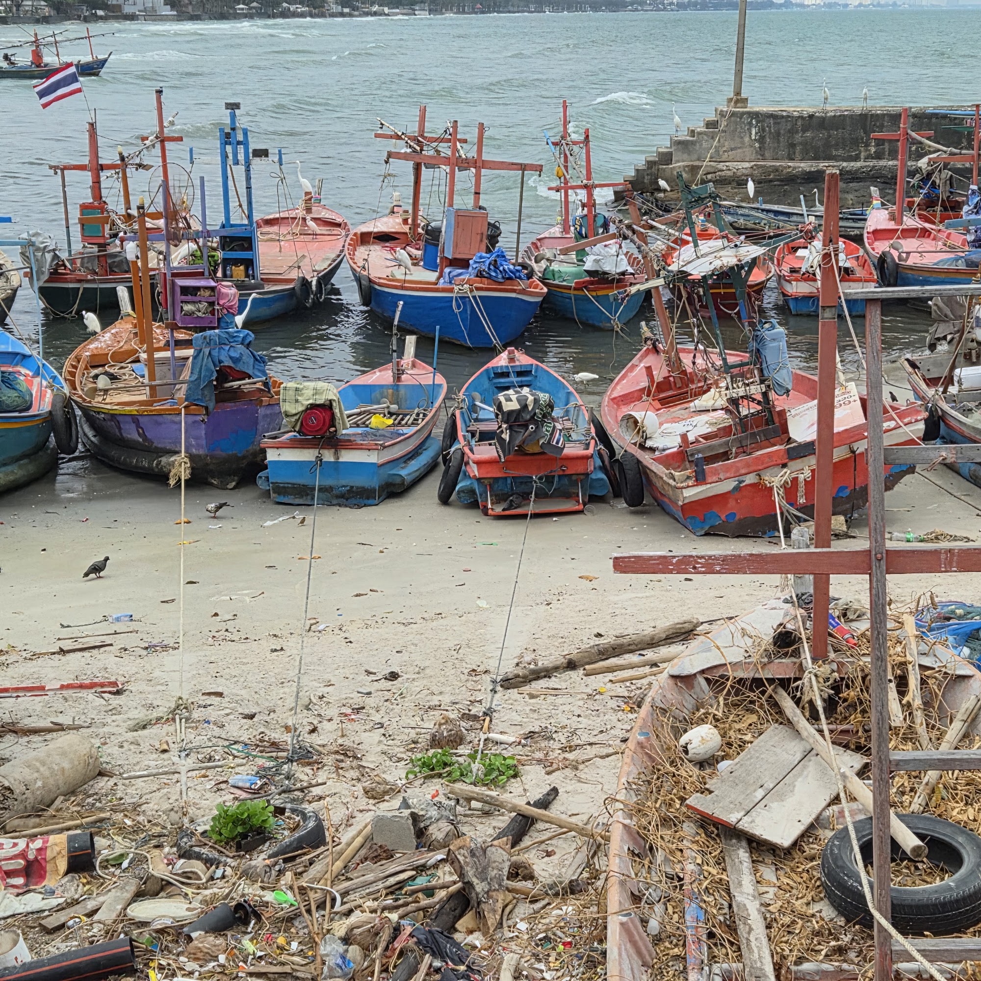 Laundry in Thailand: a simple routine for travelling light