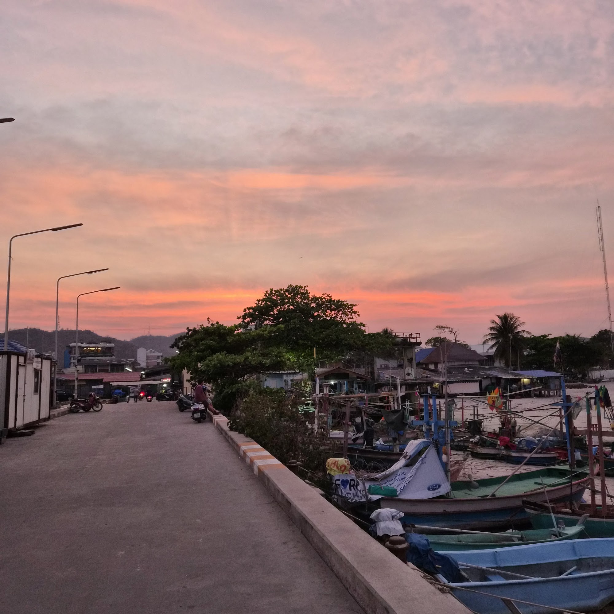 Thailand travel: Chiang Mai at a local pace — travel tips