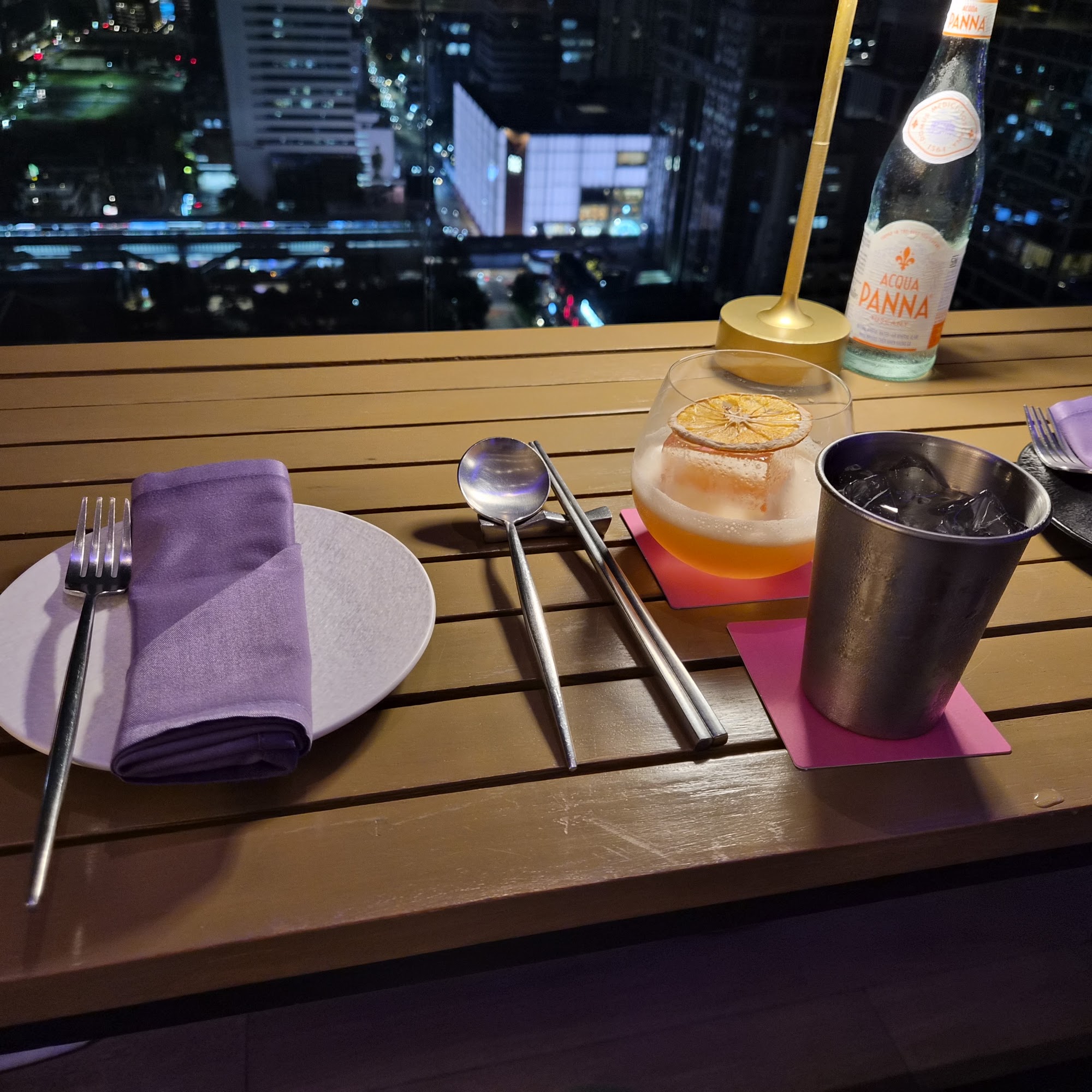La Saison du souffle: reading Bangkok through the Saint-Louis lobby