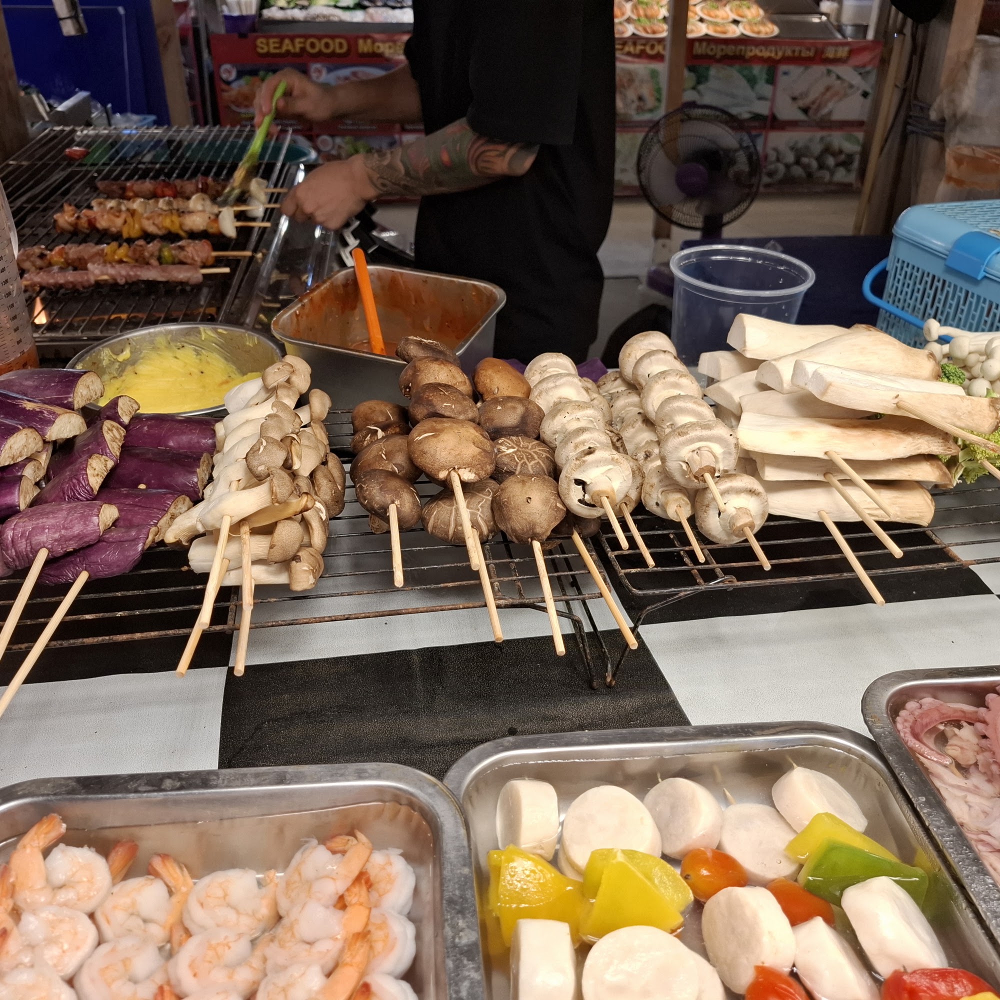 How to travel Thailand on a small budget?